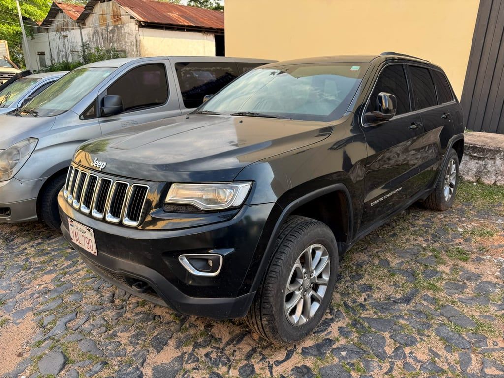 Camioneta Jeep en Asunción